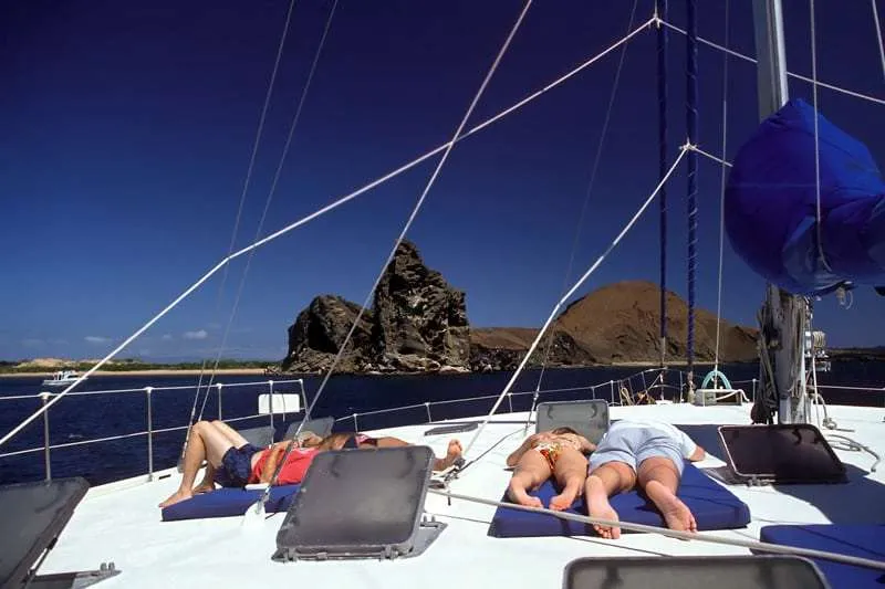 Scuba diving liveaboard